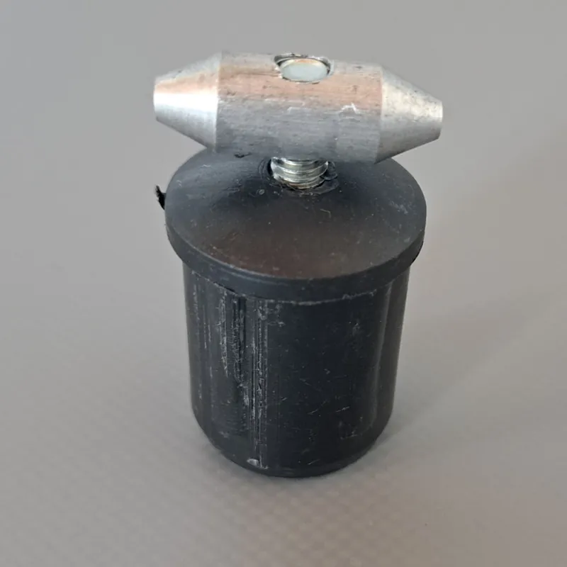 WIGO Fixiersystem mit Nutenstein für 28mm und 32mm Rohr Echt